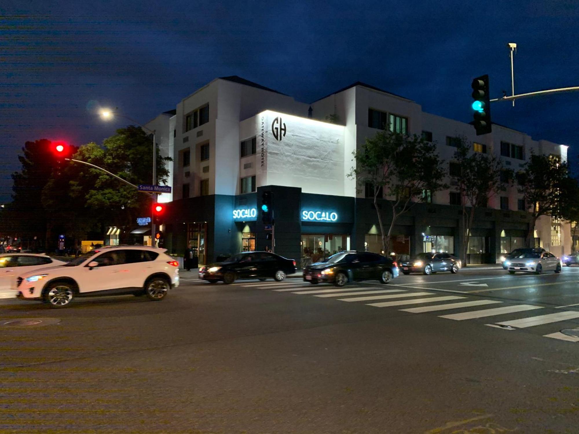 Gateway Hotel Santa Monica Exterior photo