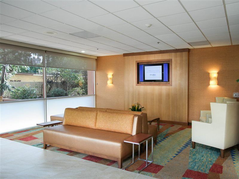 Gateway Hotel Santa Monica Exterior photo